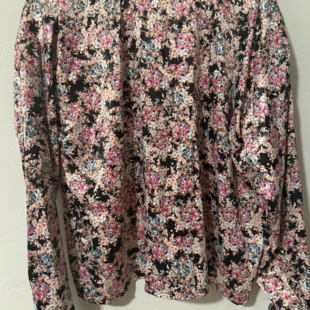 AFRM Nordstrom Black and Pink Floral Satin Button Down Shirt Size Large NWT - Picture 4 of 7